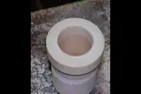 (ویدئو) پاکستانی ها با این مشقت و سختی فنجان قهوه را در کارگاه تولید می کنند