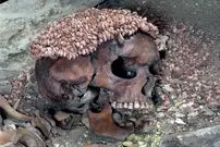 شاهزادۀ 28 هزارساله که با تاج صدف در غار پیدا شد