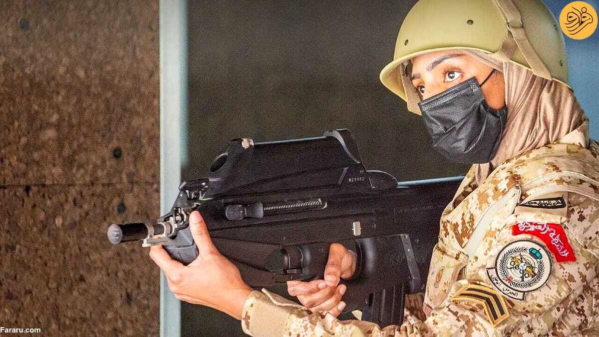 (عکس) اسلحه عجیب در دست زنان نظامی عربستان
