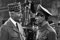 عکس| سفر در زمان؛ «محمدرضا پهلوی در کنار همسر اول مصری اش»؛ سال 1320