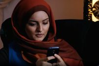 عکس| سفر در زمان؛ ژست عاشقانه «بیتا» سریال آوای باران در کنار همسرش؛ سال 1403