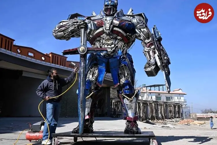 شاهکارهای مجسمه‌ساز پاکستانی که آهن‌قراضه را به «اپتیموس پرایم» تبدیل می‌کند