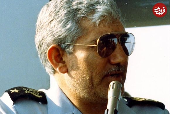 عکس؛ سفر در زمان؛ «علی شمخانی در کنار سرتیپ منصور ستاری»؛ اواخر دهه 60