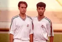 عکس| سفر در زمان؛ «مهرداد میناوند» در کودکی و در کنار پدر و مادرش؛ دهه 50