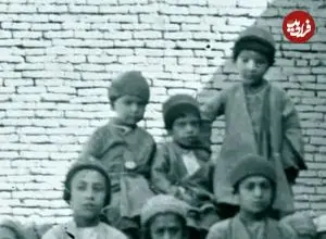 عکس| سفر به ایران قدیم؛ دانش‌آموزان و معلمان «مدرسه یهودی‌ها» در اصفهان؛ دوران قاجار