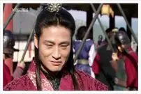 عکس| سفر زمان؛ چهرۀ «ساگا، وزیر امپراتور تسو» (امپراتور بادها) بعد از 11 سال در 55 سالگی