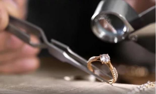 (ویدئو) نحوه ساخت انگشتر به روش سنتی از نمای نزدیک