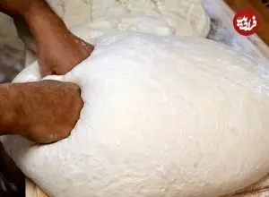 ببینید| غذای خیابانی در آمریکا؛ پخت پای گوجه فرنگی توسط آشپزان ماهر در فیلادلفیا