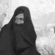 عکس| سفر زمان؛ «زنان شیرازی» در حال گفتگو در حیاط یک خانه؛ 92 سال قبل