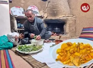 ببینید| غذای روستایی در ایران؛ پخت آبگوشت مرغ به روشی متفاوت