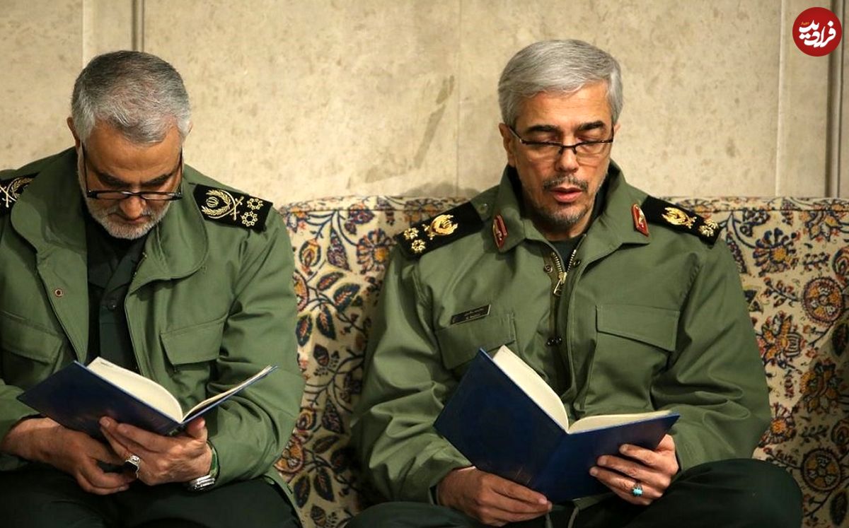 عکس؛ سفر به تاریخ؛ لحظۀ دراز کشیدن «سرلشکر باقری» 22 ساله در قبر برادر شهیدش؛ سال 1361