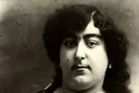 عکس؛ سفر در زمان؛ دوچرخه‌سواری دختر سرکش ناصرالدین‌شاه