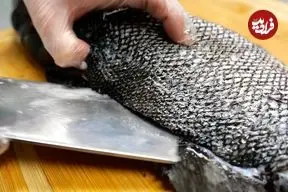 ببینید| غذای خیابانی در آمریکا؛ تهیه غذا با ماهی سیاه به همراه ژامبون در نیویورک