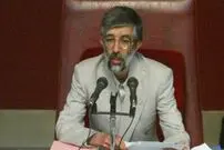 عکس؛ سفر در تاریخ؛ «حداد عادل در کلیسای سنت جوزف»؛ سال 1384