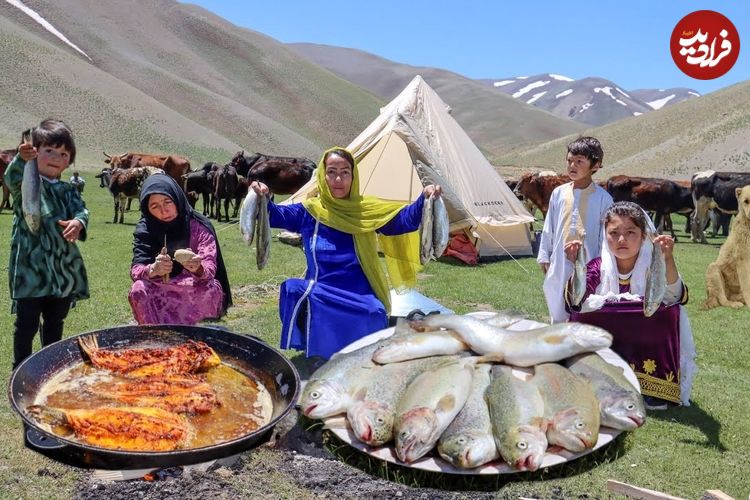 ببینید؛ غذای عشایری در افغانستان؛ پخت ماهی قزل آلا و سیب زمینی در طبیعت