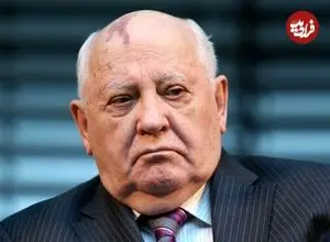 عکس| سفر در زمان؛ «گورباچف» در فرودگاه شونفلد در برلین؛ سال 1364