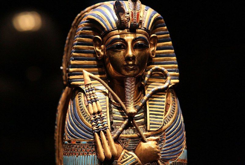 (عکس)‌ صندل ۳۳۰۰ ساله توت‌عنخ‌آمون یازدهمین فرعون مصر
