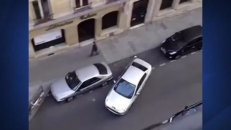 ( ویدیو) مهارت دیدنی یک راننده در پارک کردن 