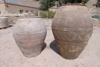 خمره ساسانی کشف شده در ارسنجان به تخت جمشید منتقل شد