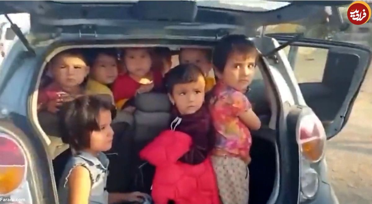 (ویدئو) بازداشت خانم معلم که ۲۵ کودک را در خودرو حمل می‌کرد!