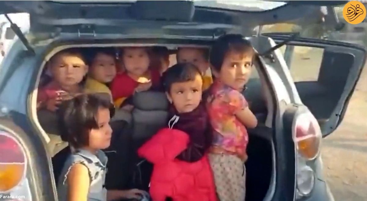 (ویدئو) بازداشت خانم معلم که ۲۵ کودک را در خودرو حمل می‌کرد!