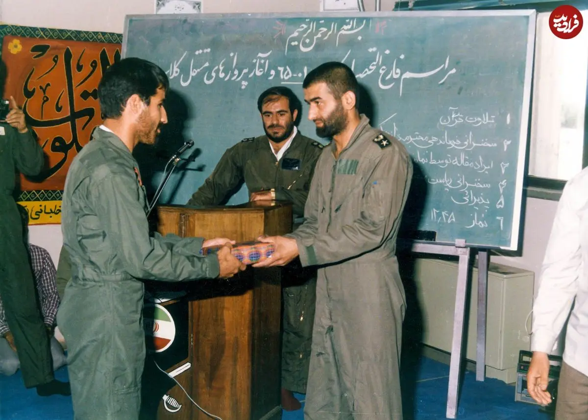 عکس| سفر در زمان؛ «سرلشکر بابایی» در یک مهمانی خانوادگی؛ دهه 50