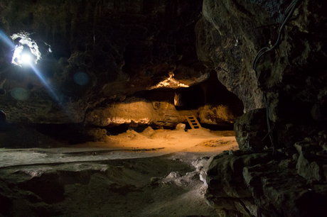 غار آفتاب،‌ ارثیه بلاتکلیف تمدن ایران