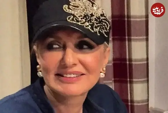 عکس| سفر به گذشته؛ گوگوش در 22 سالگی و در خانه اش در تهران؛ سال 51