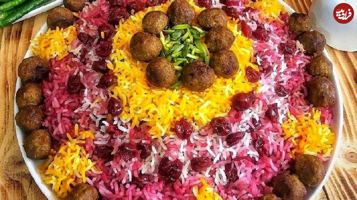 روش تهیه آلبالوپلو با گوشت قلقلی برای سحری