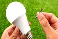 (ویدئو) تعمیر لامپ LED سوخته: یک ترفند سریع و آسان