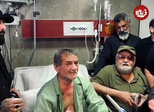 ببینید؛ عیادت اکبر عبدی از لات اسمیِ تهران در بیمارستان