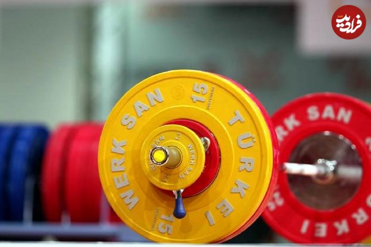 عکس؛ اشک این دختر در مسابقات جهانی وزنه‌برداری در آمد!