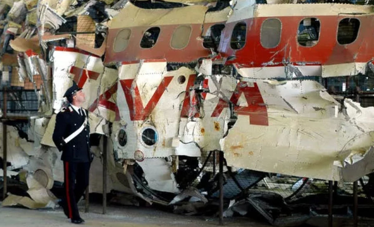 ادعای جنجالی علیه فرانسه؛ سرنگونی یک هواپیمای مسافربری در تلاش برای ترور قذافی