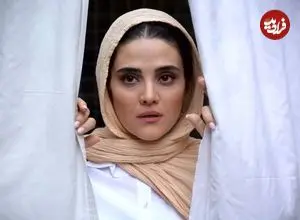 عکس| سفر در زمان؛ «صبا سهیلی» در 30 سالگی و در مراسم اکران فیلم گشت ارشاد 3؛ سال 1400