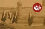 عکس| سفر زمان؛ جمعیت زنان اصفهانی در کنار سی و سه پل در دوران قاجار