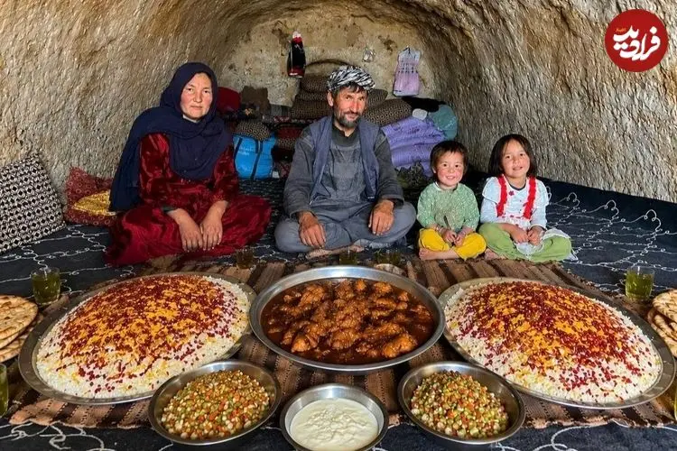 ببینید| غذای روستایی در افغانستان؛ تهیه زرشک پلو با مرغ در غار