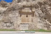 (عکس) وضعیت نقش‌برجسته‌های ساسانی نگران‌کننده است