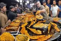 ببینید؛ غذای خیابانی در پاکستان؛ ماهی سوخاری و سرخ شده محبوب در کراچی
