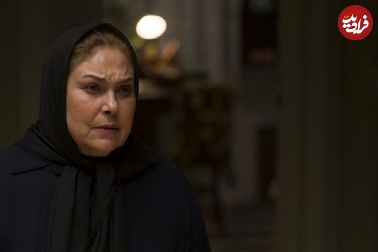 مهرانه مهین‌ترابی: باید چشم به وطن بدوزیم و به غریبه‌ها فرصت ندهیم