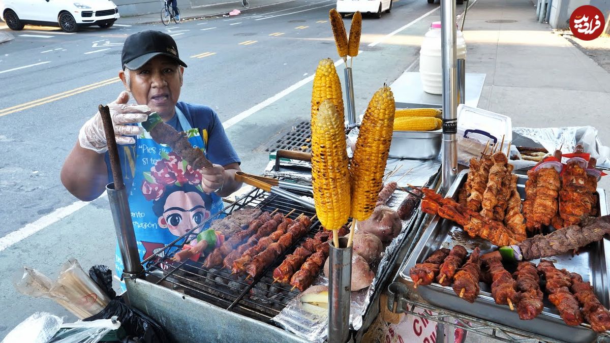 ببینید؛ غذای خیابانی در آمریکا؛ تهیه انواع کباب، سوسیس و بلال در نیویورک