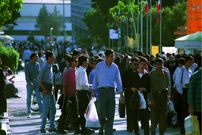 تصاویر؛ سفر در زمان؛ سالی که مردم به نمایشگاه کتاب هجوم آوردند!