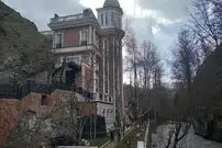 ببینید؛ تخریب اَبَر ویلای لاکچری در حریم رودخانه با حکم قضایی