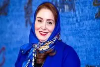 عکس| سفر زمان؛ تیپ خاص و متفاوت «ژاله صامتی» روی صحنه تئاتر؛ سال 96