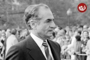 سفر در زمان؛ یادداشت‌های علم، پنجشنبه ۳ خرداد ۱۳۵۲: شاه گفت «نمی‌فهمم که چطور مردم سرخس این ‌‌.... خانم را انتخاب کرده‌اند؟»