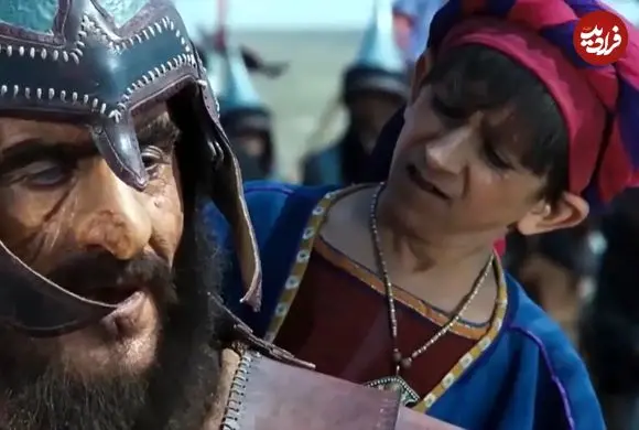 عکس| سفر در زمان؛ «غلام بچه شرحبیل» سریال مختارنامه در حرم امام رضا؛ سال 1401