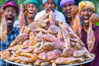ببینید؛ غذای روستایی در هند؛ پخت خورشت تند با ماهی توسط پدر و پسران مشهور هندی