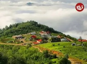 عکس| سفر زمان؛ منظرۀ چشم‌نواز «یک روستا در مازندران» در حدود 90 سال قبل