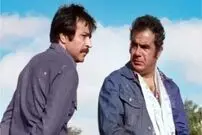 (عکس) «ناصر ملک مطیعی و ایرج قادری» در پشت صحنۀ «برزخی‌ها»؛ سال 1358