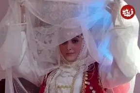 عکس| سفر زمان؛ پشت‌صحنۀ عروسی «ستاره» در سریال «سوجان»