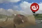ببینید| پرتاب مادر و کودک از خودرو در بزرگراه